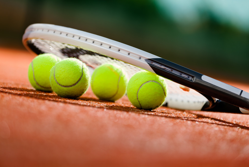 Tennis racket and balls